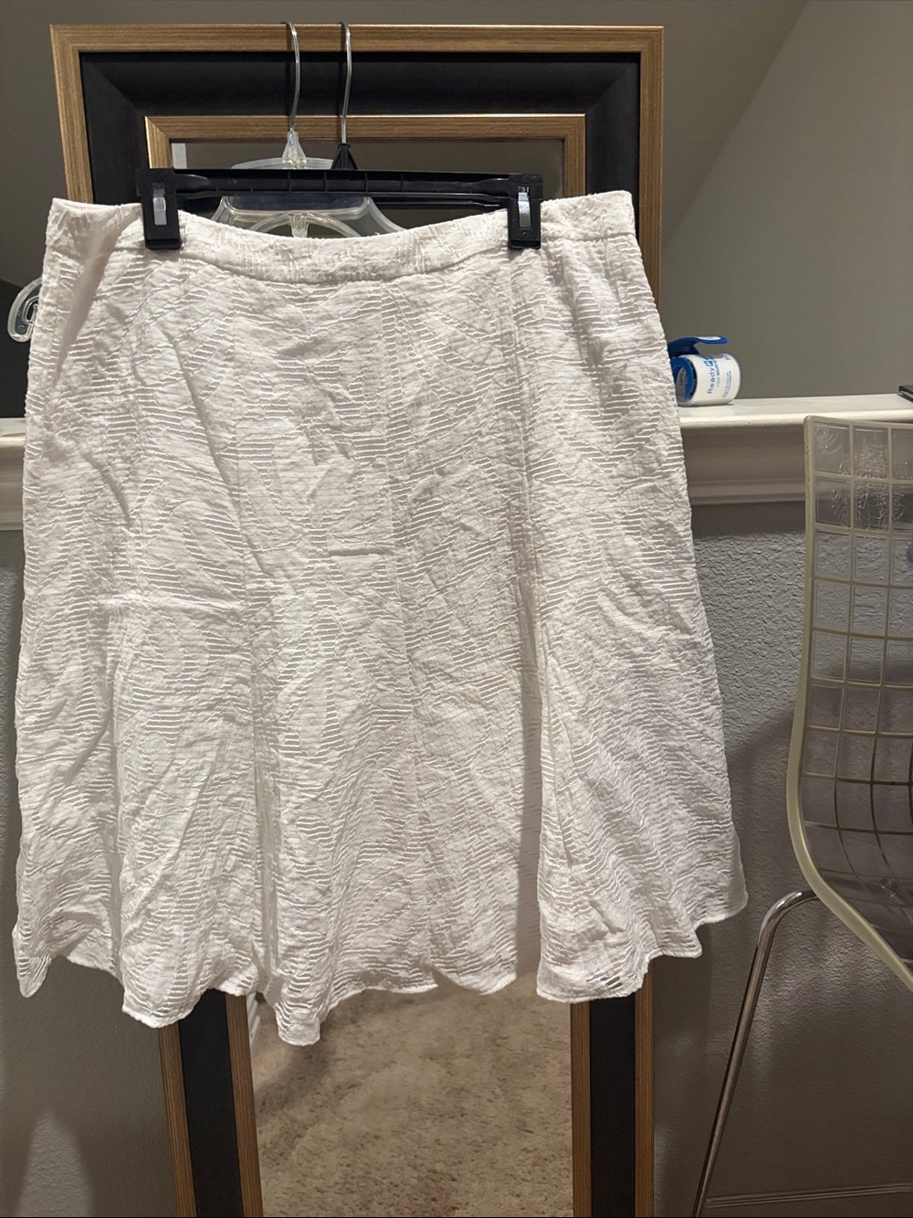 Liz Claiborne Off-White Textured A-Line Skirt